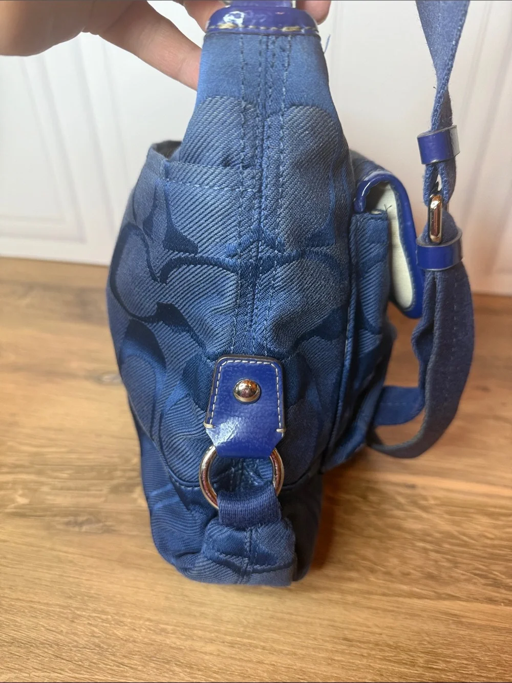 Coach Kyra Signature Jacquard Nylon Crossbody Messenger Bag Navy Blue F16550 EUC